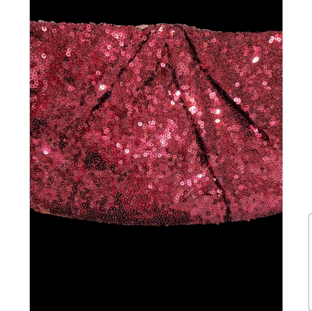 Charlie RSVP Redish Sequin Clutch Wit Detachable Chain